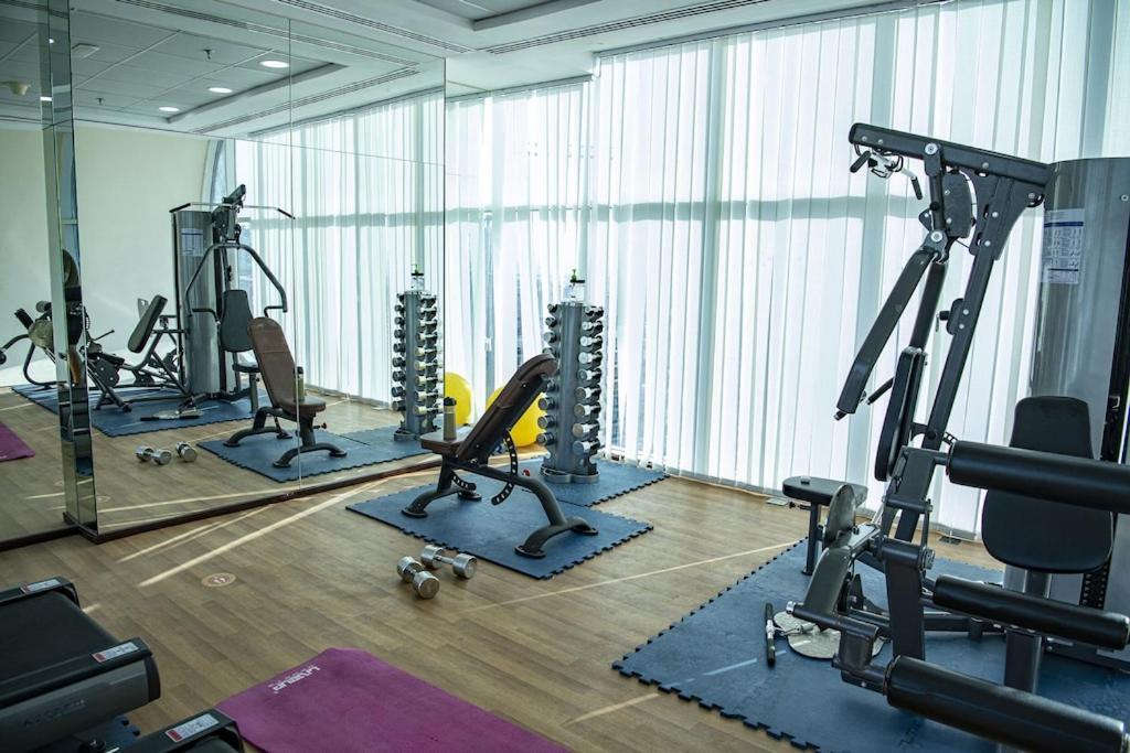 Studio In The Heart Of Sports City -Great View & Amenities! Dubai Luaran gambar
